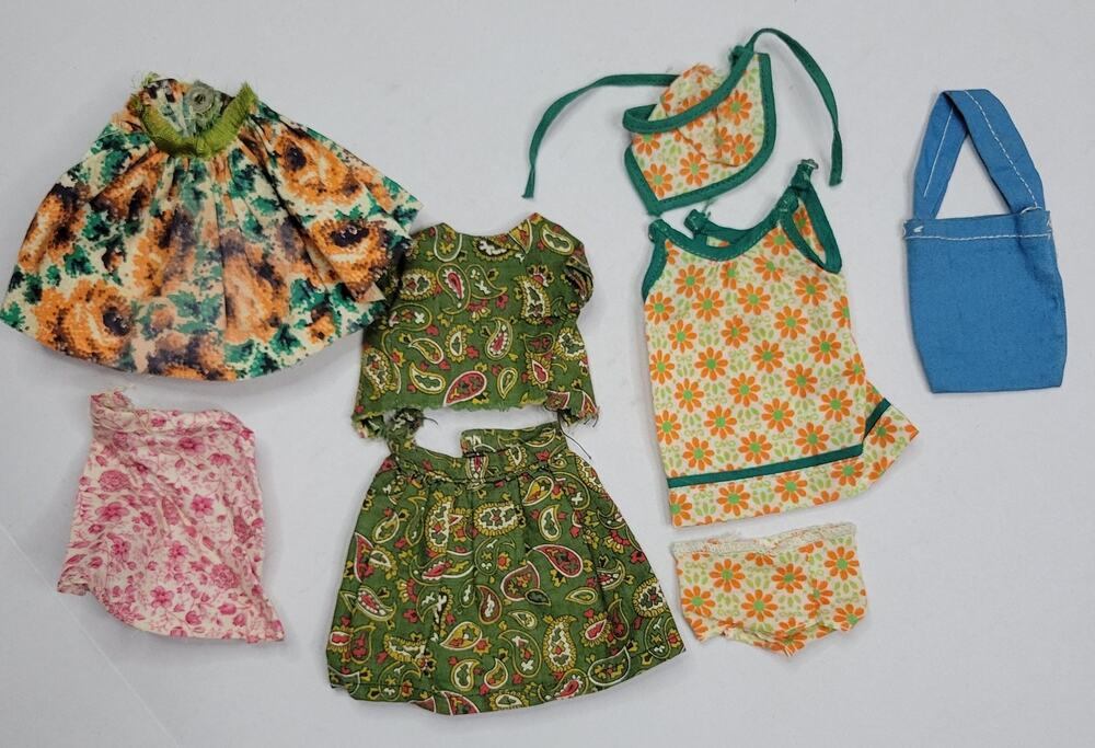 4 Handmade Barbie Sized 1-16th Scale Clothing Outfits Dress Skirt Handbag
